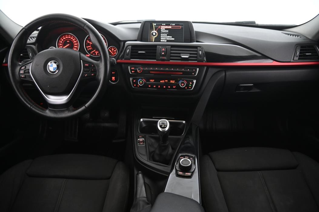 BMW 318 2014