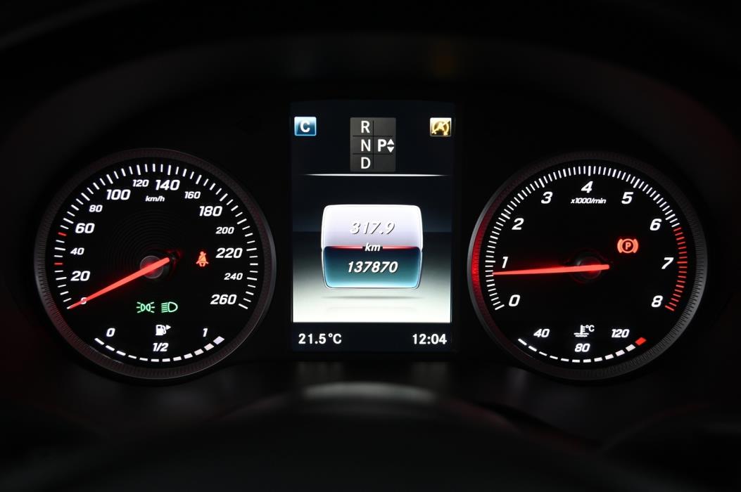 MERCEDES-BENZ C 2016