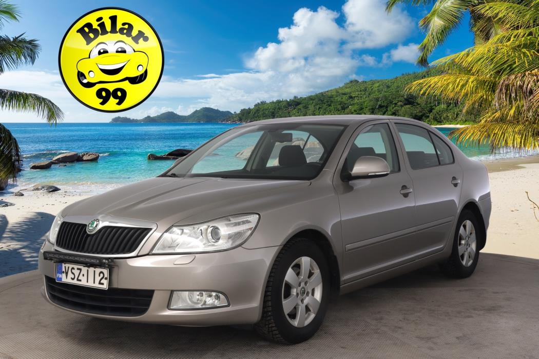 SKODA Octavia 2012
