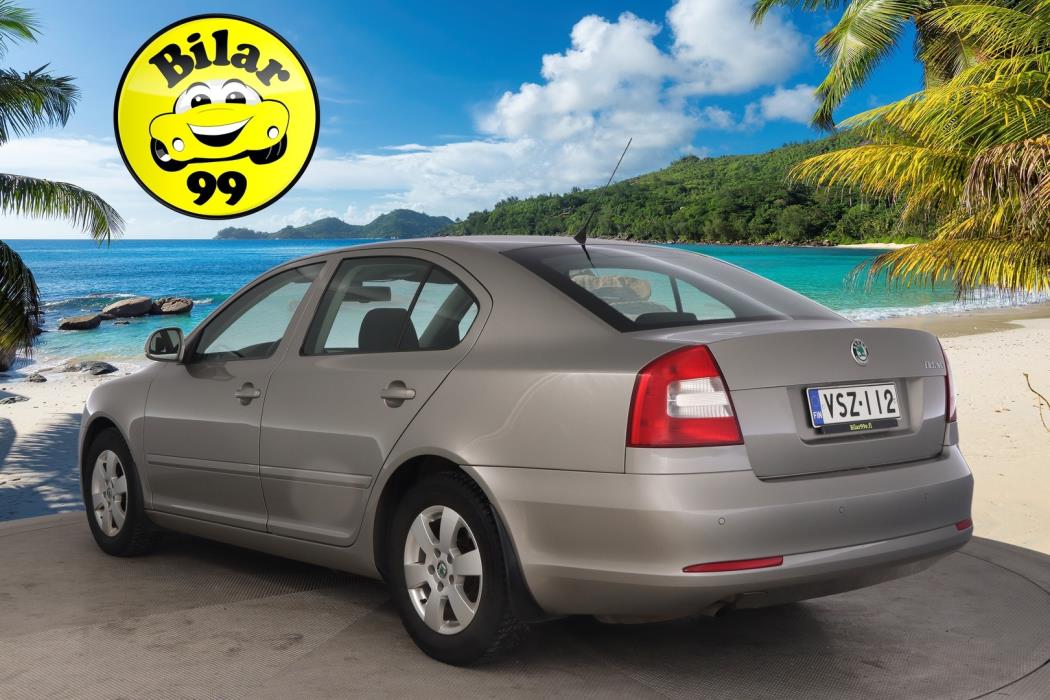 SKODA Octavia 2012
