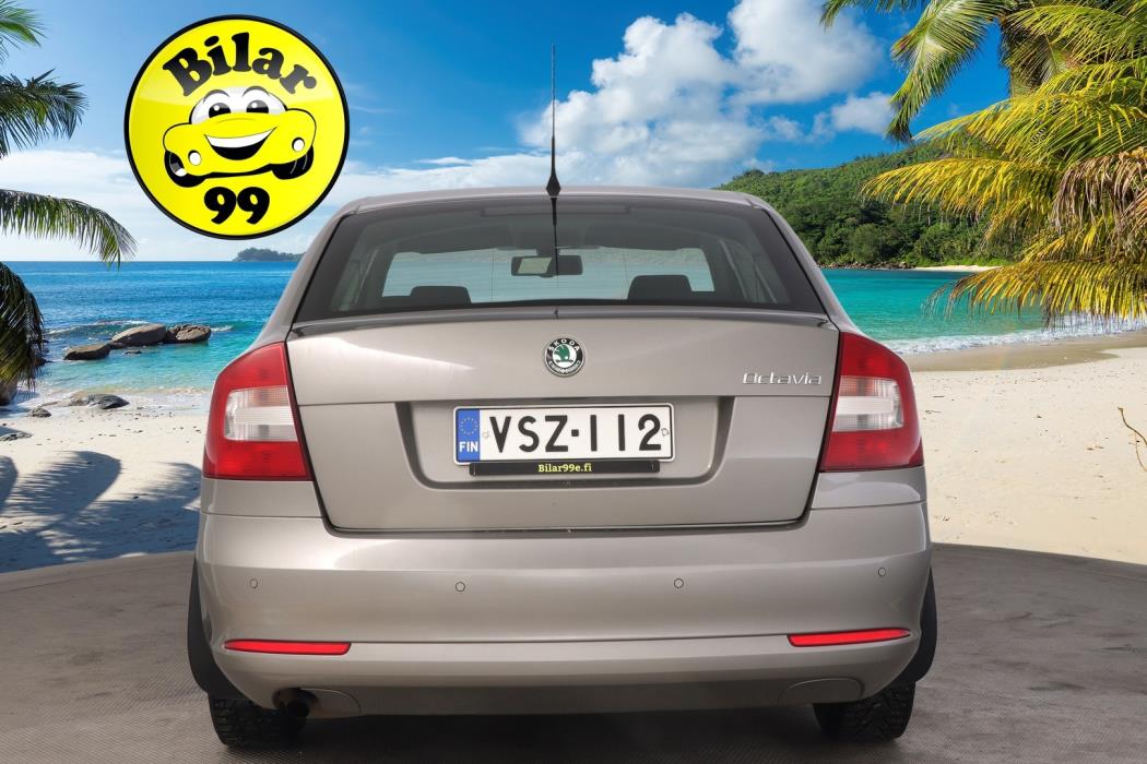 SKODA Octavia 2012