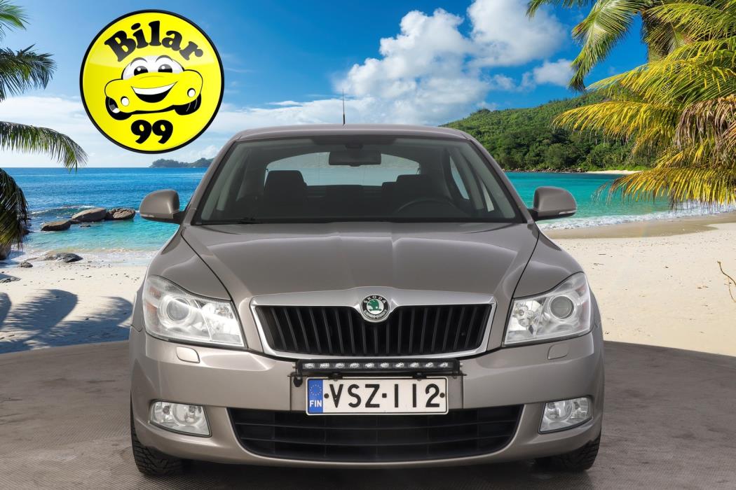 SKODA Octavia 2012