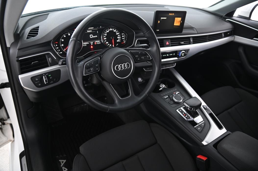 AUDI A4 2018