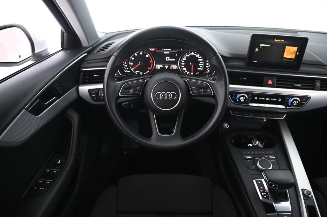 AUDI A4 2018