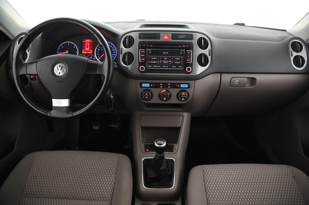 VOLKSWAGEN Tiguan 2008