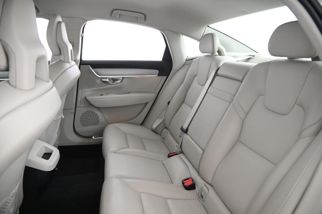 VOLVO S90 2017