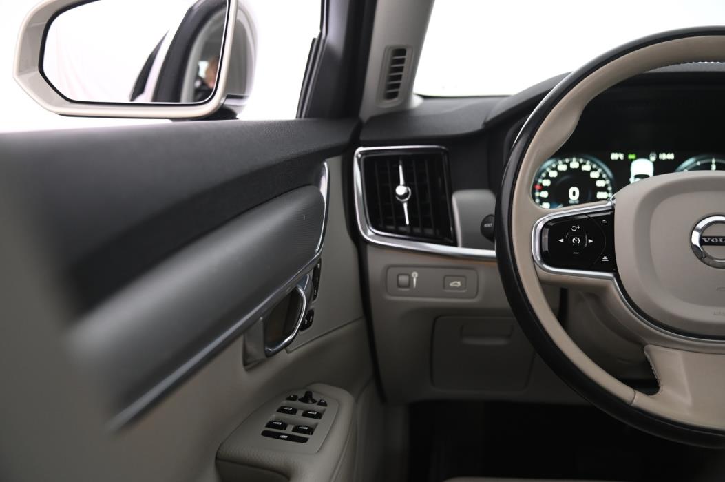 VOLVO S90 2017