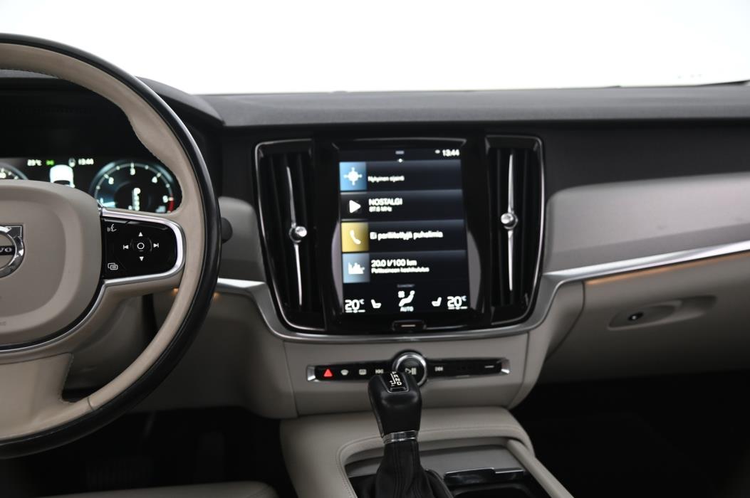 VOLVO S90 2017