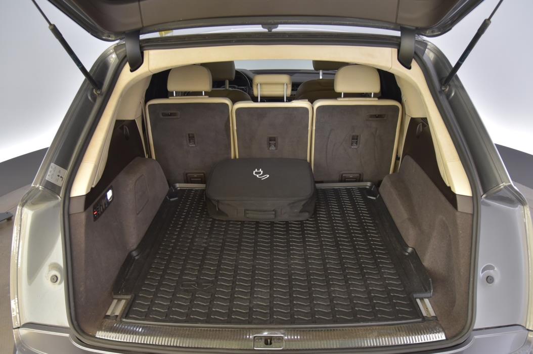 AUDI Q7 2017