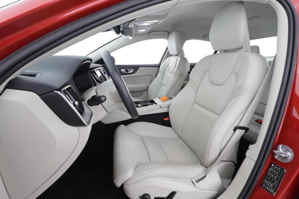 VOLVO S60 2023