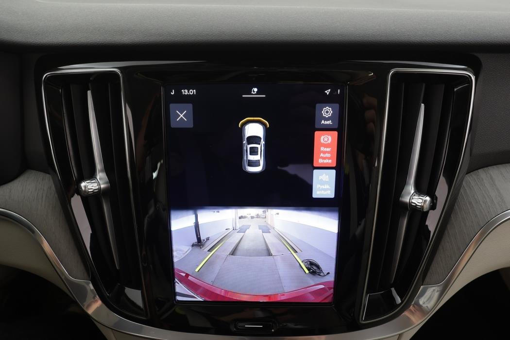 VOLVO S60 2023