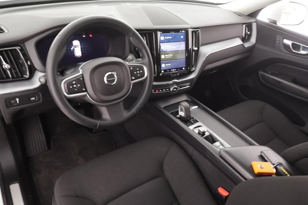 VOLVO XC60 2022