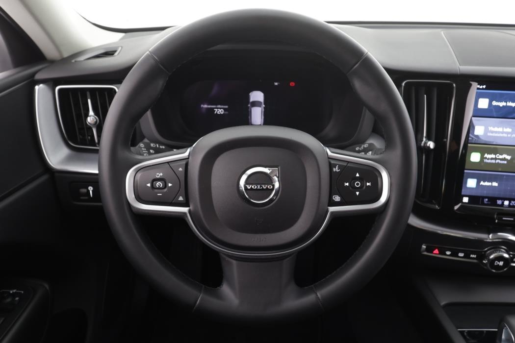 VOLVO XC60 2022