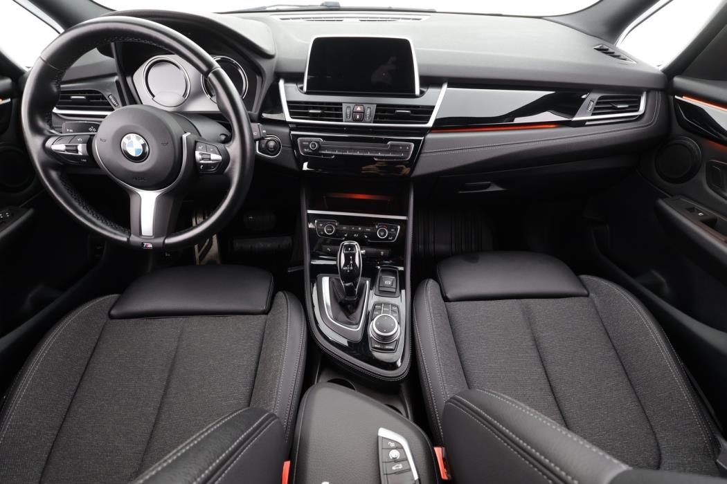 BMW 218 2022