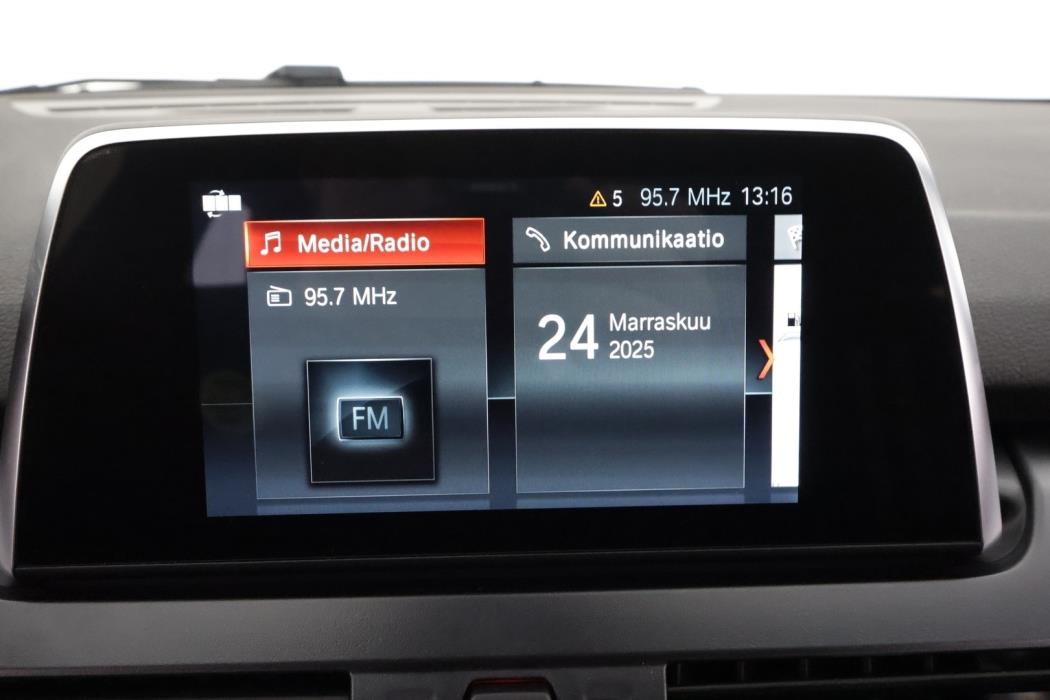 BMW 218 2022