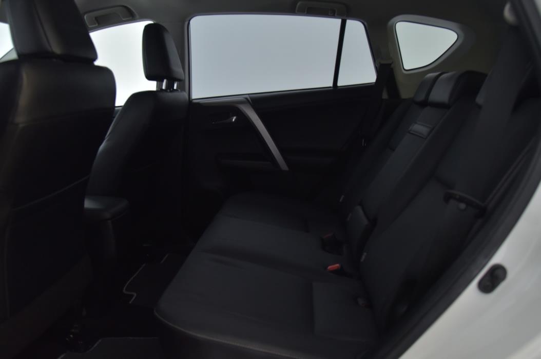 TOYOTA RAV4 2017