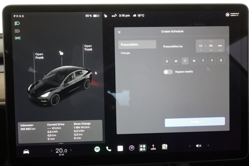TESLA Model 3 2021