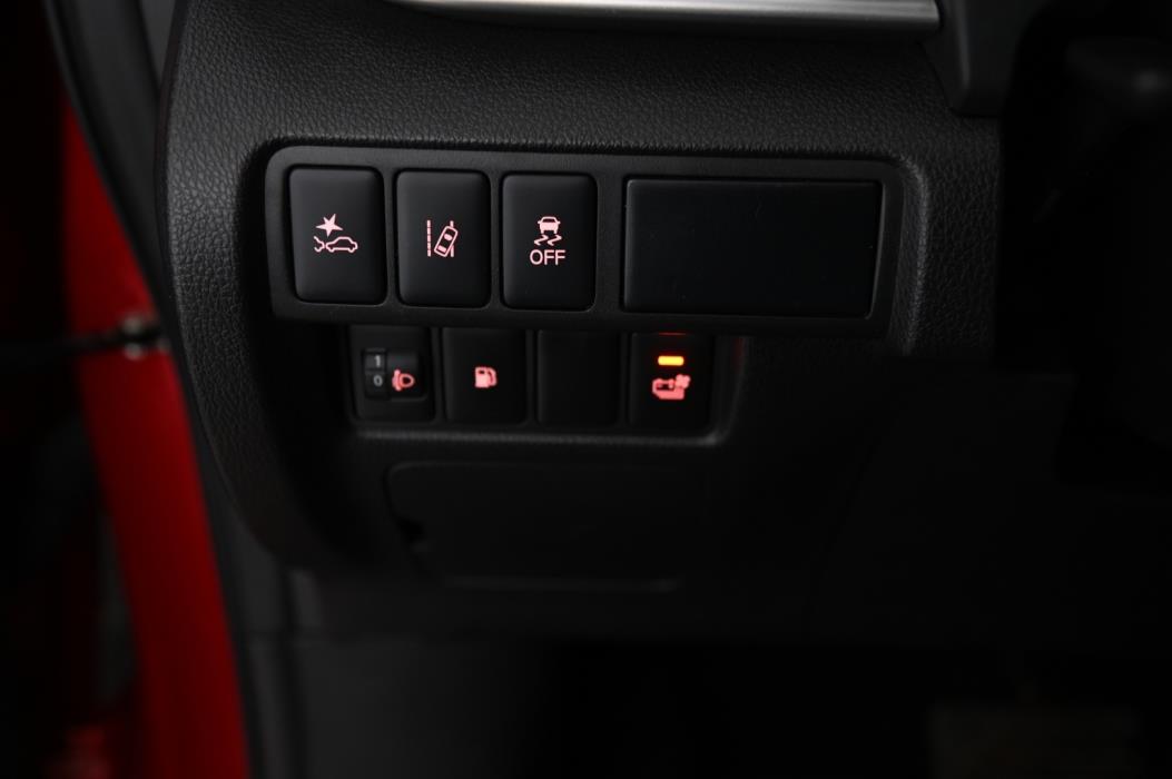 MITSUBISHI ECLIPSE CROSS 2021