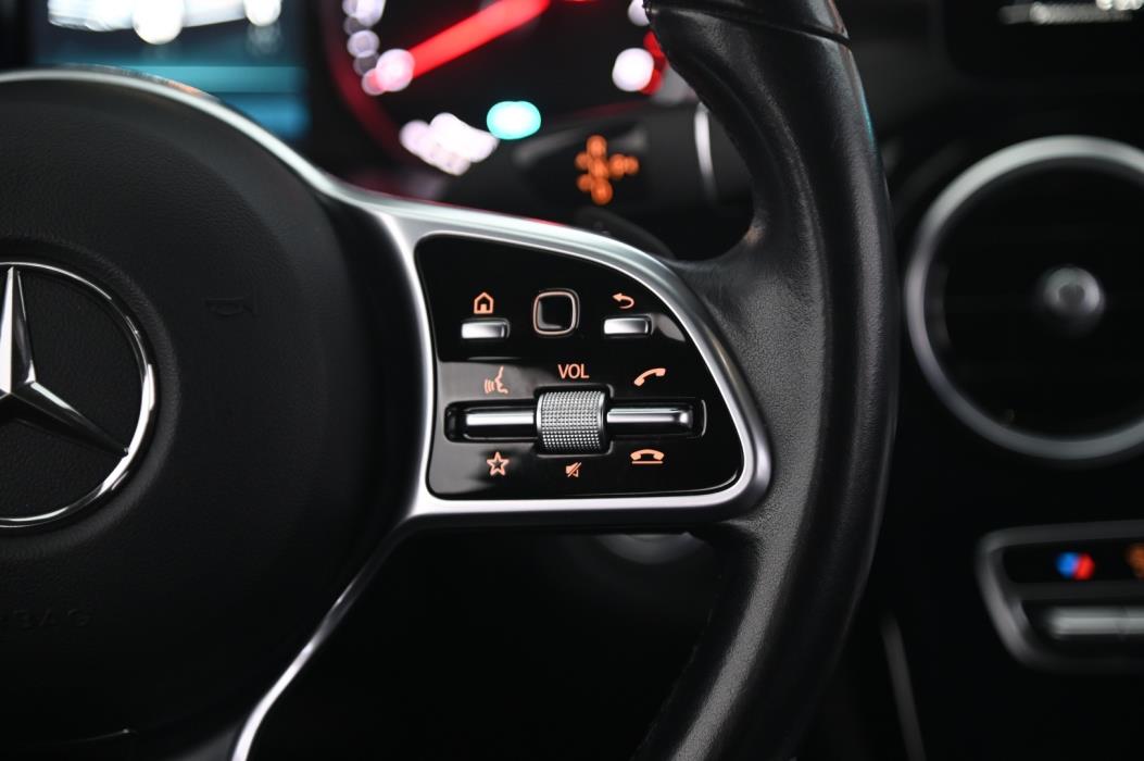 MERCEDES-BENZ GLC 2020