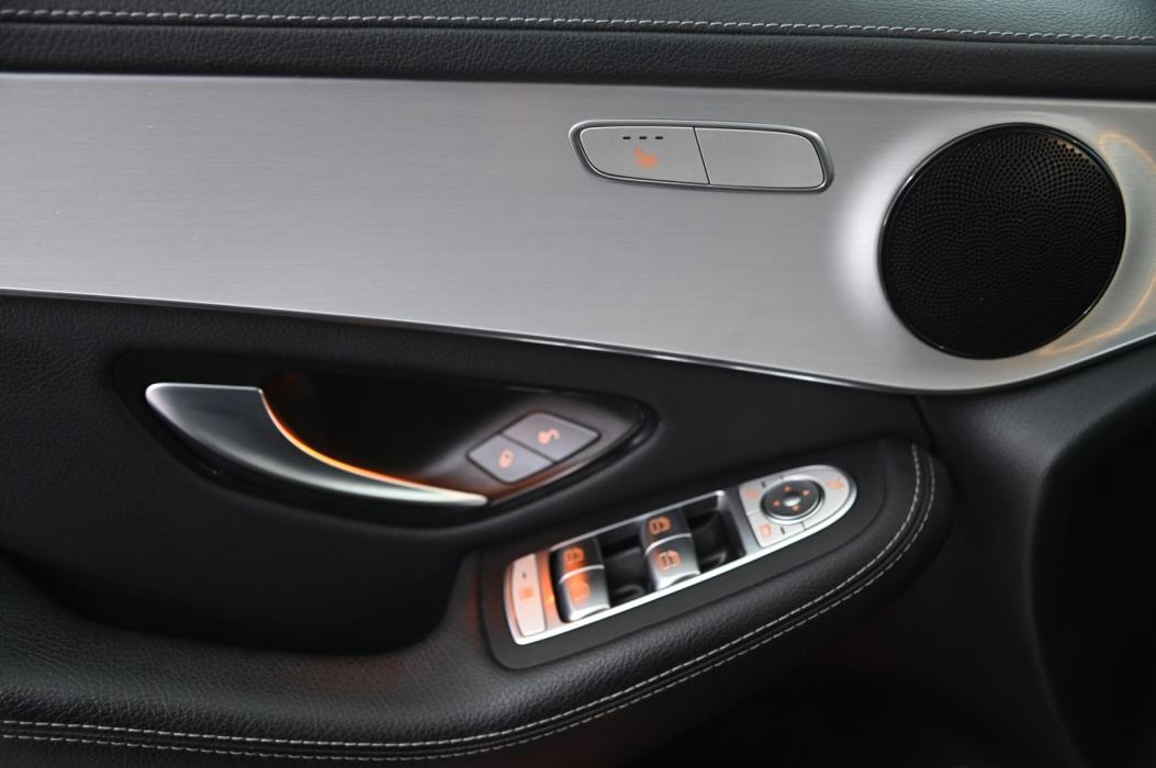 MERCEDES-BENZ GLC 2020