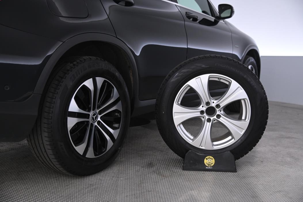 MERCEDES-BENZ GLC 2020