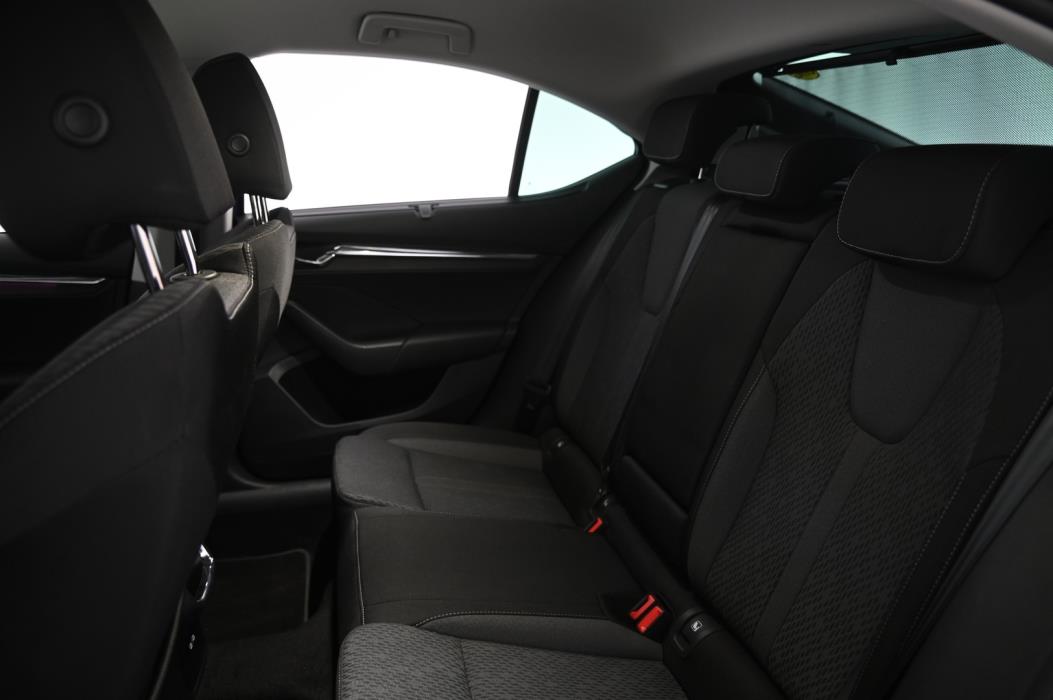 SKODA Octavia 2024