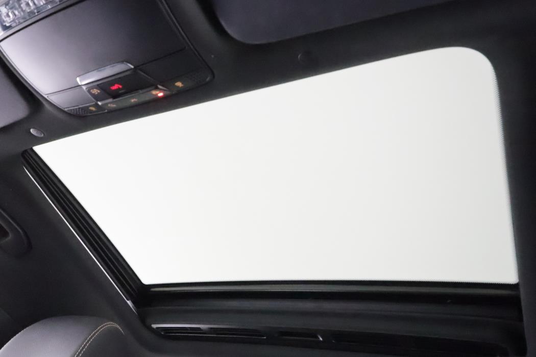 MERCEDES-BENZ EQC 2023