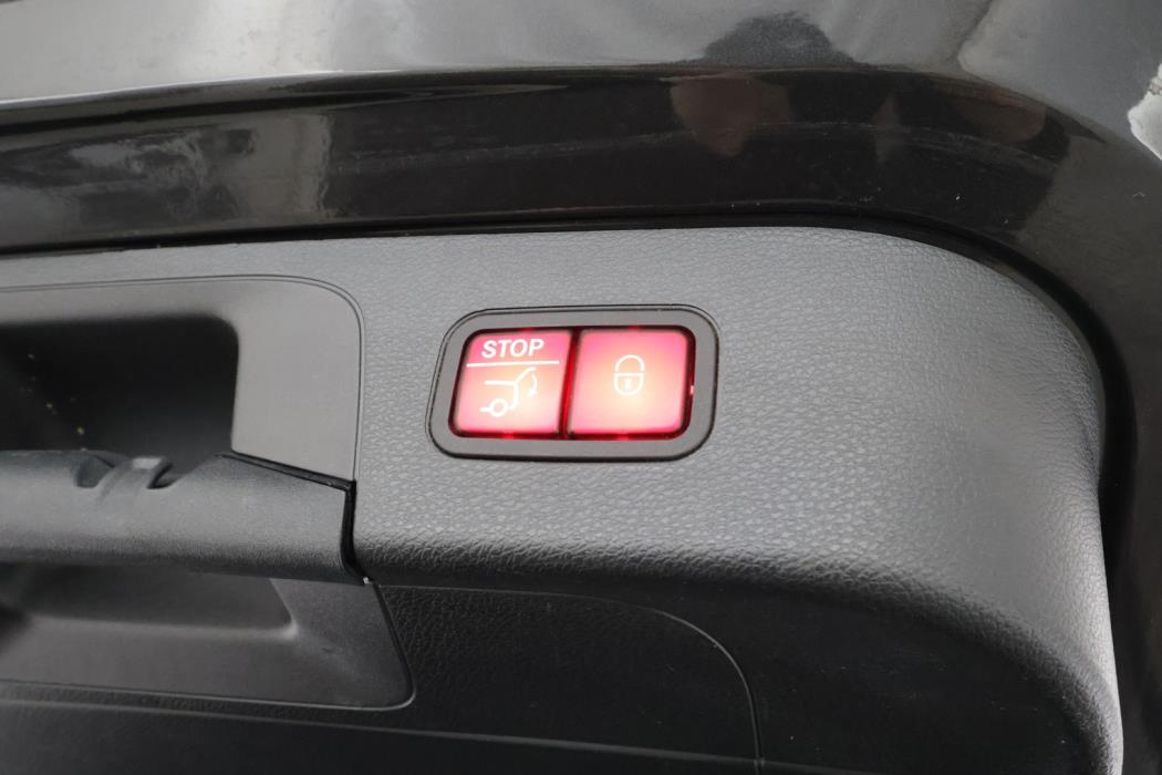 MERCEDES-BENZ EQC 2023