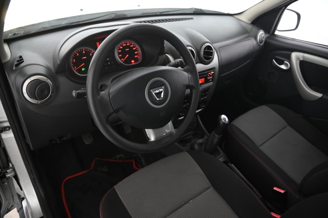 DACIA Duster 2013