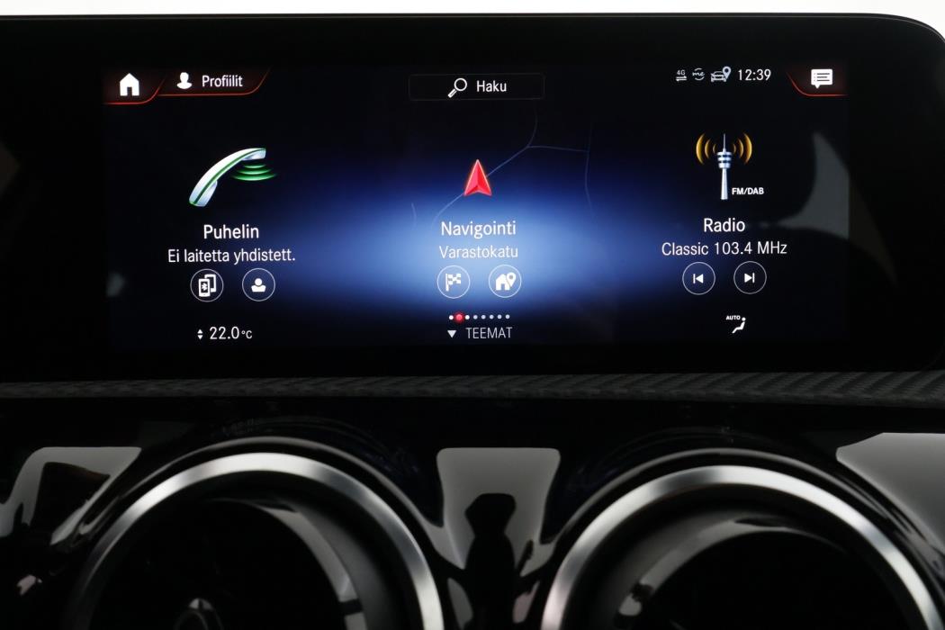 MERCEDES-BENZ A 2021