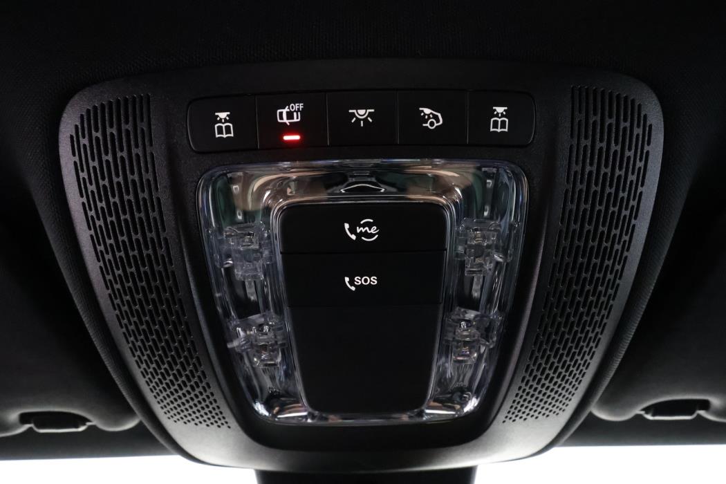 MERCEDES-BENZ A 2021