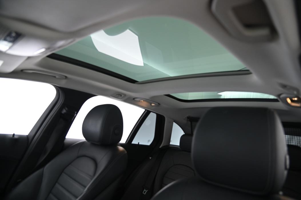 MERCEDES-BENZ C 2016