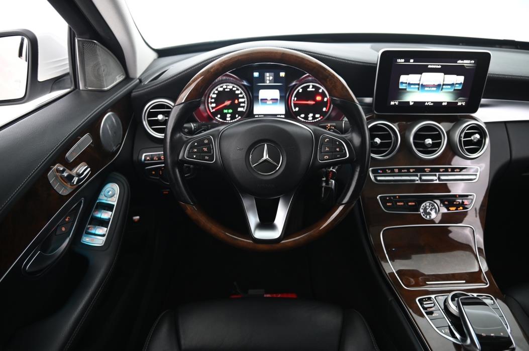 MERCEDES-BENZ C 2016