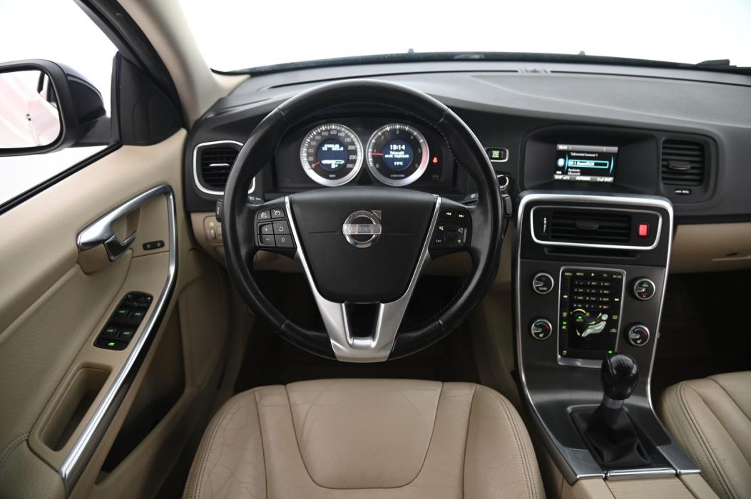 VOLVO S60 2011