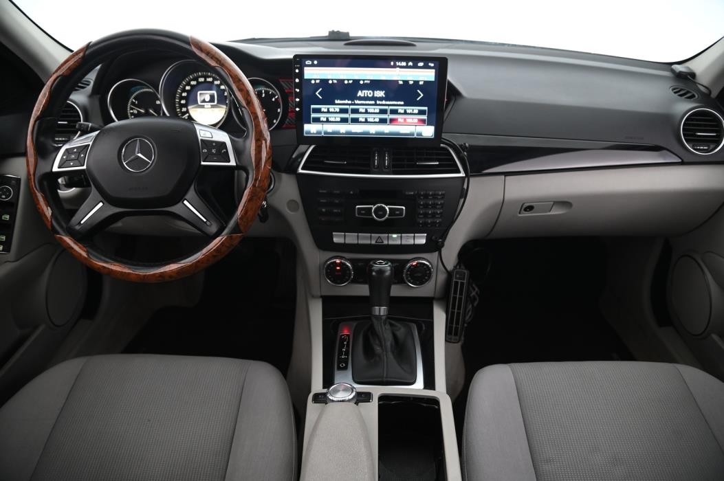 MERCEDES-BENZ C 2012