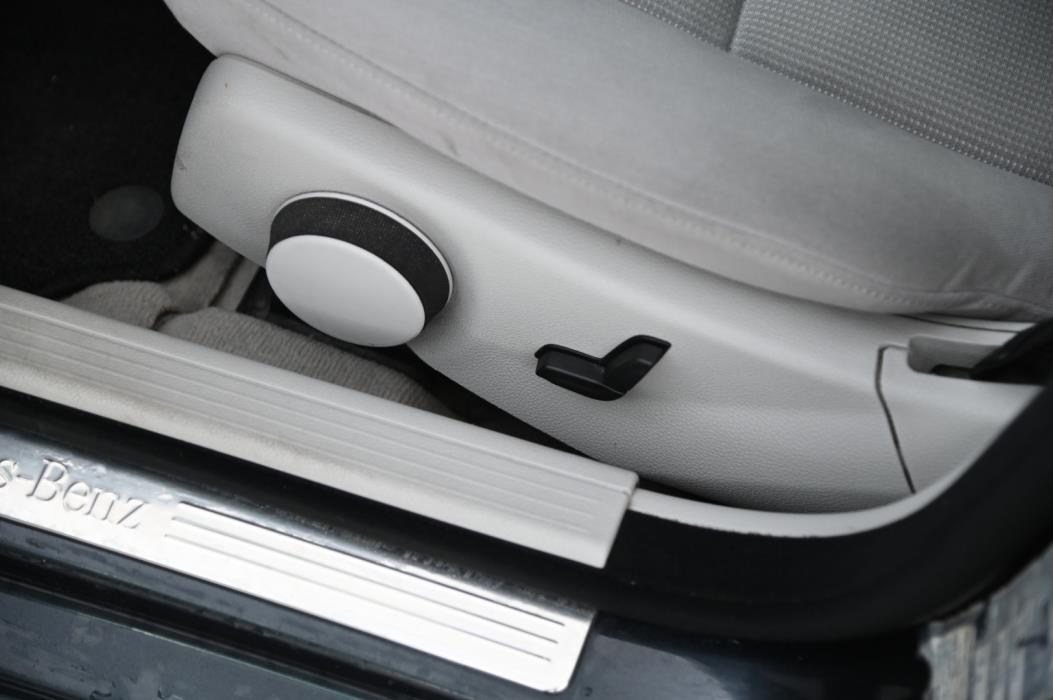 MERCEDES-BENZ C 2012