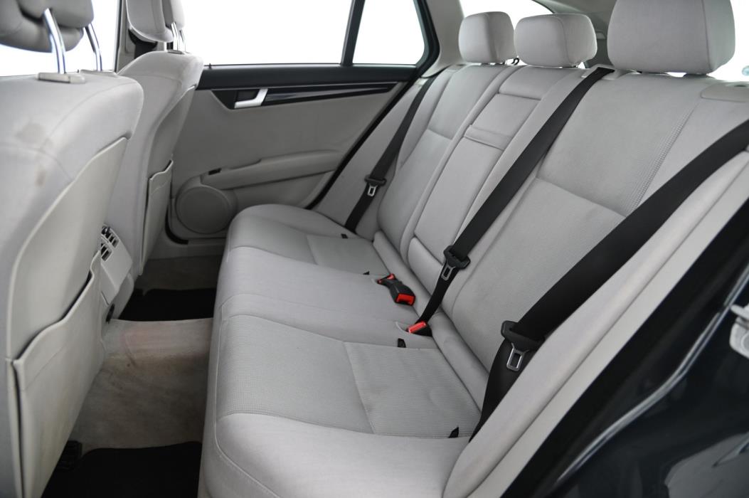 MERCEDES-BENZ C 2012