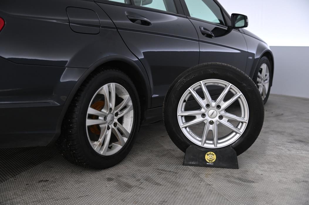 MERCEDES-BENZ C 2012