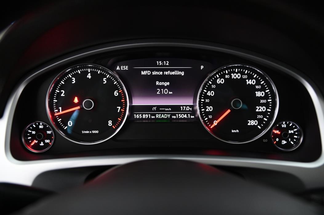 VOLKSWAGEN Touareg 2011