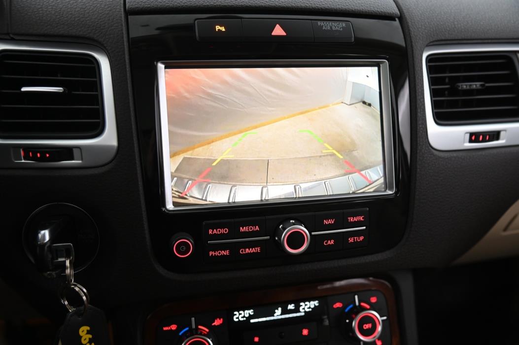 VOLKSWAGEN Touareg 2011