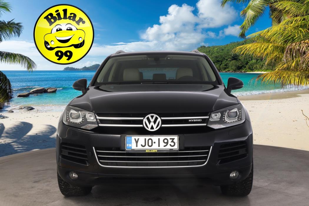 VOLKSWAGEN Touareg 2011