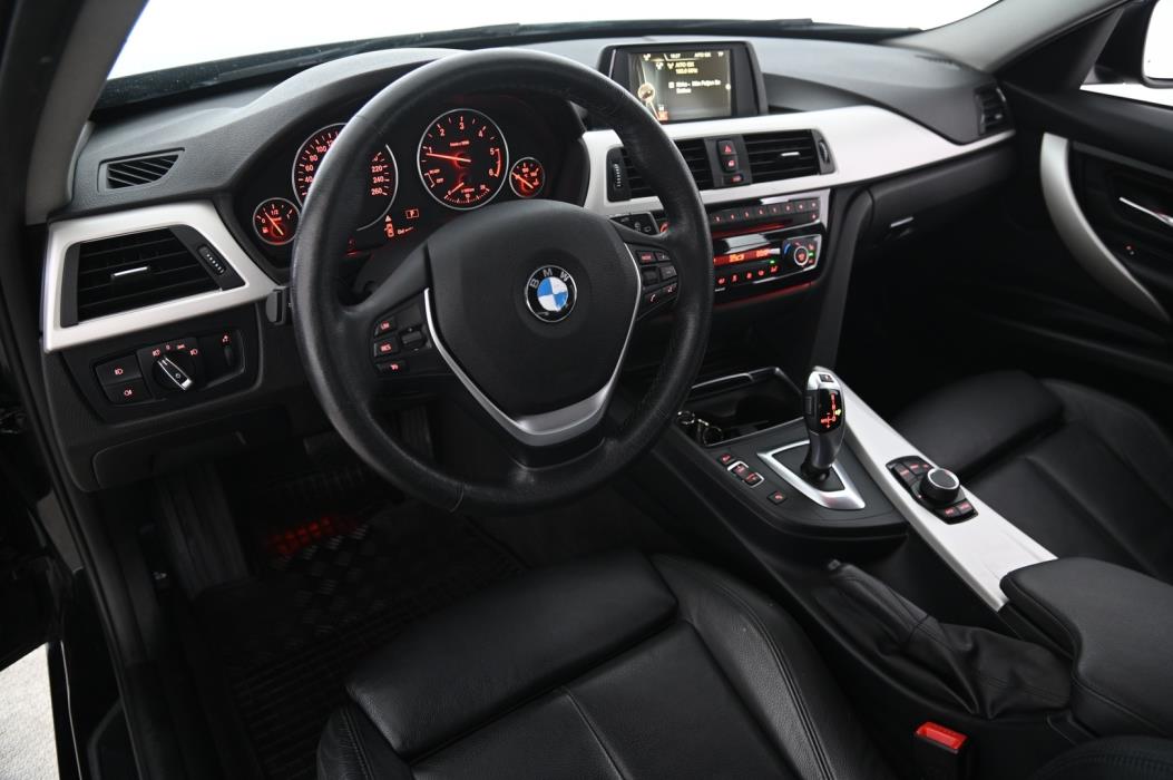 BMW 320 2017