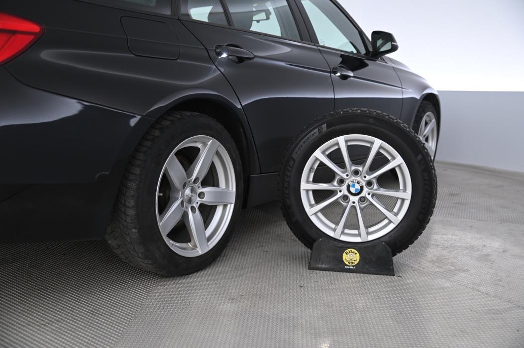 BMW 320 2017