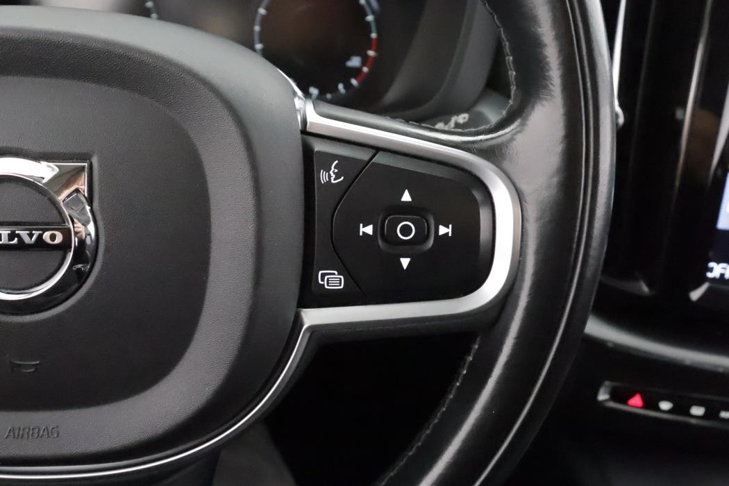 VOLVO XC60 2018