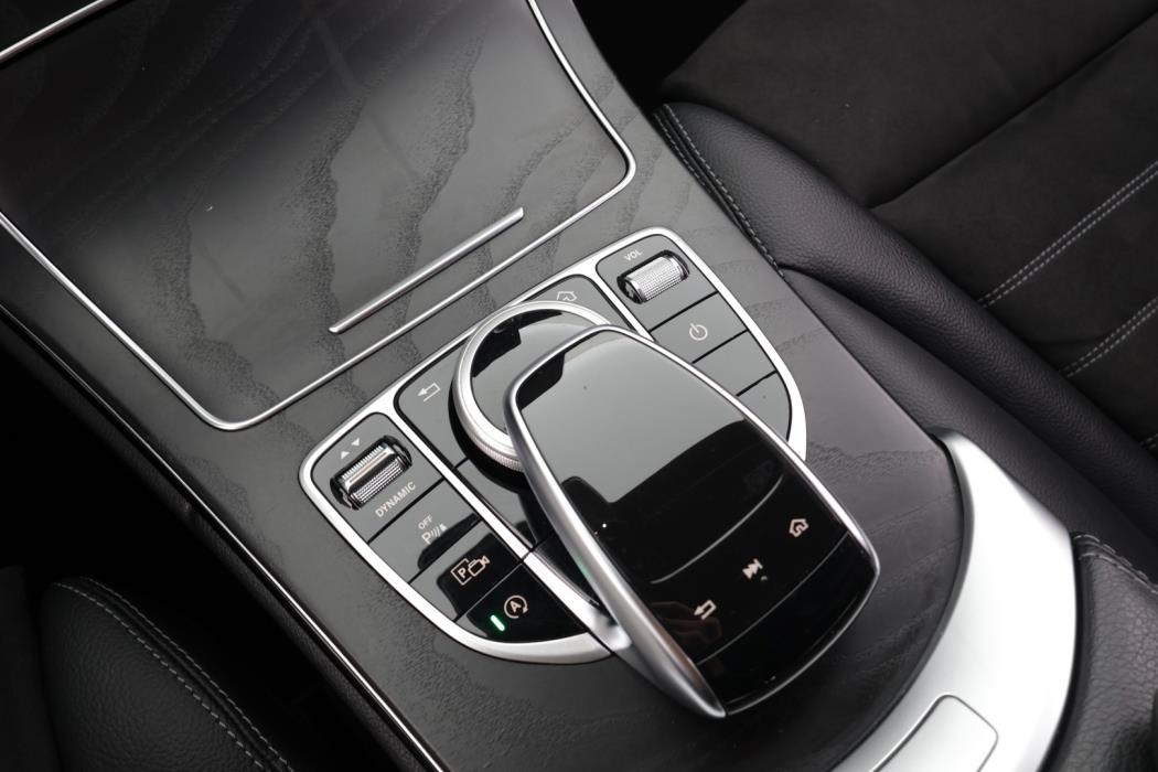 MERCEDES-BENZ C 2019