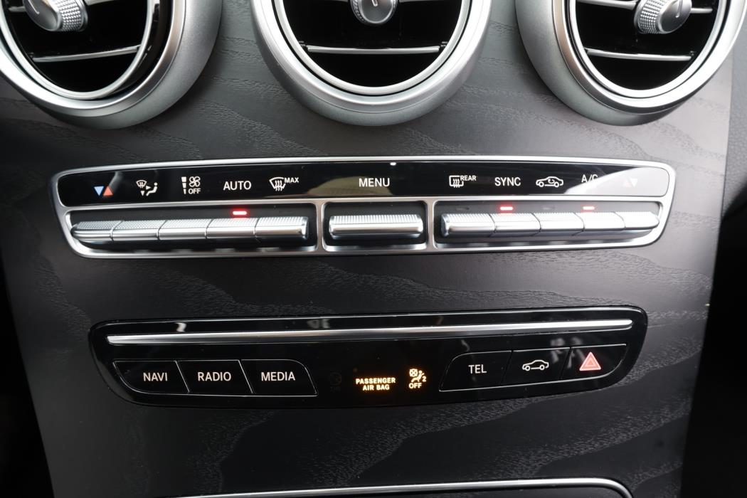 MERCEDES-BENZ C 2019