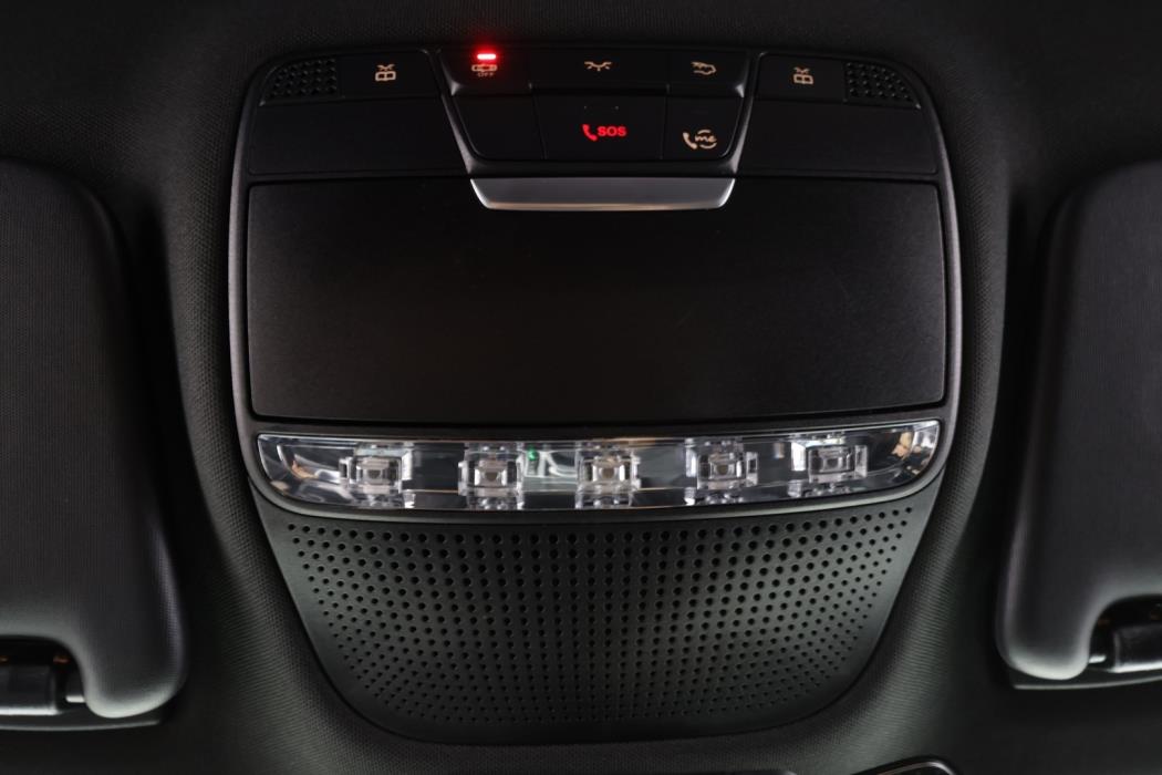 MERCEDES-BENZ C 2019