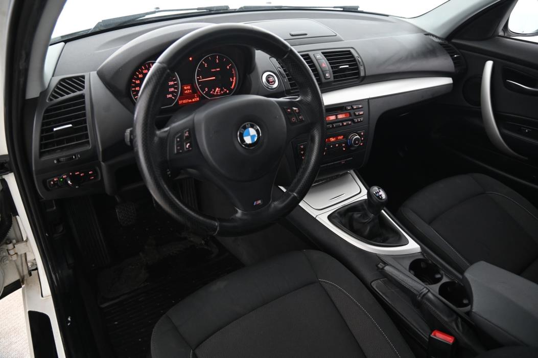 BMW 118 2011