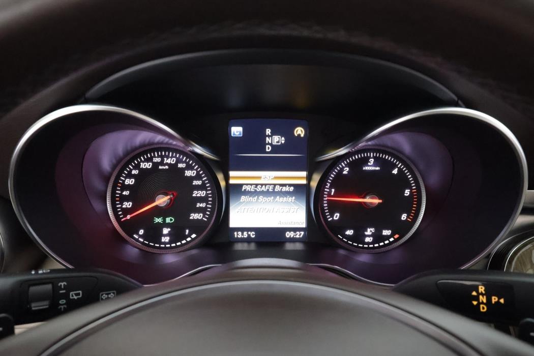 MERCEDES-BENZ C 2015