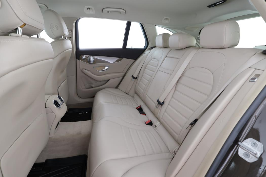 MERCEDES-BENZ C 2015